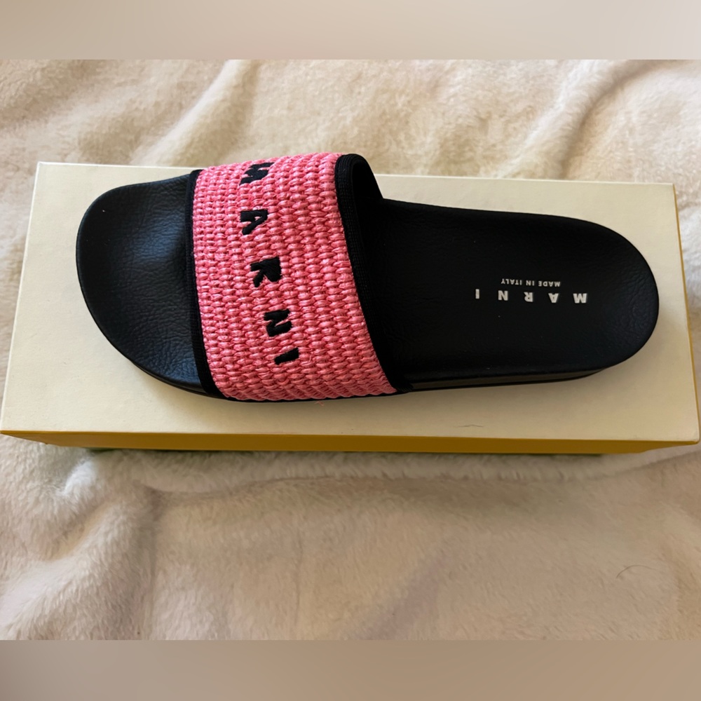Marni raffia slides